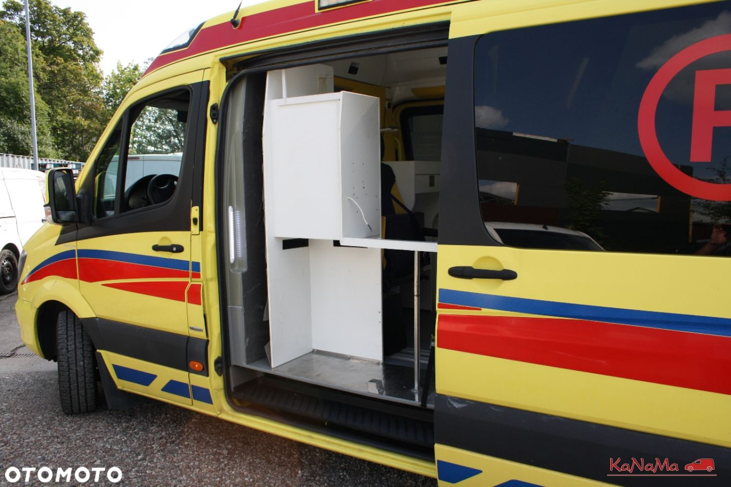 Mercedes-Benz Sprinter - 38