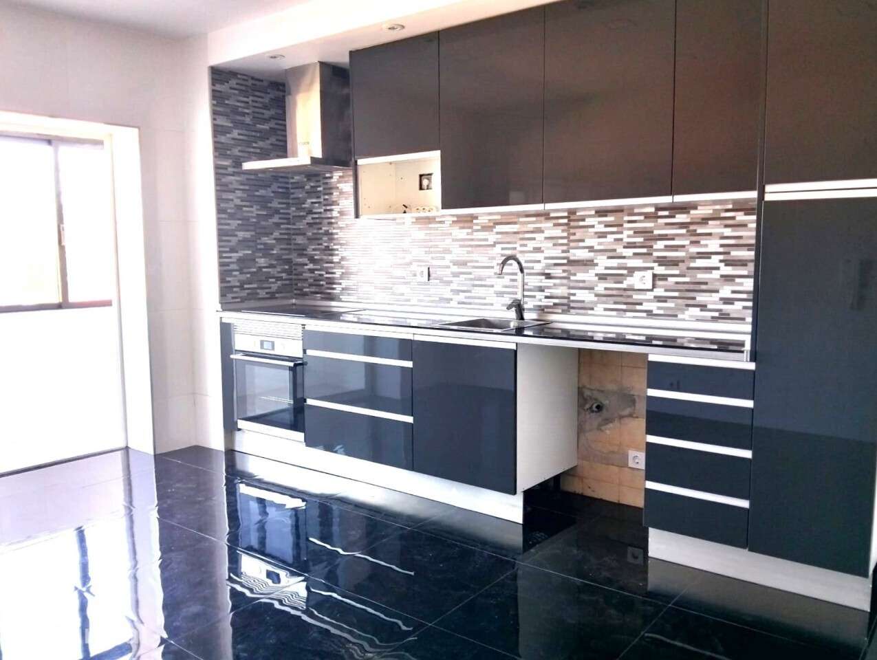 T3 Renovado em Paços de Brandão - Grande imagem: 2/30