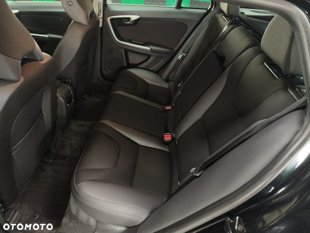 Volvo V60 D2 Kinetic - 5