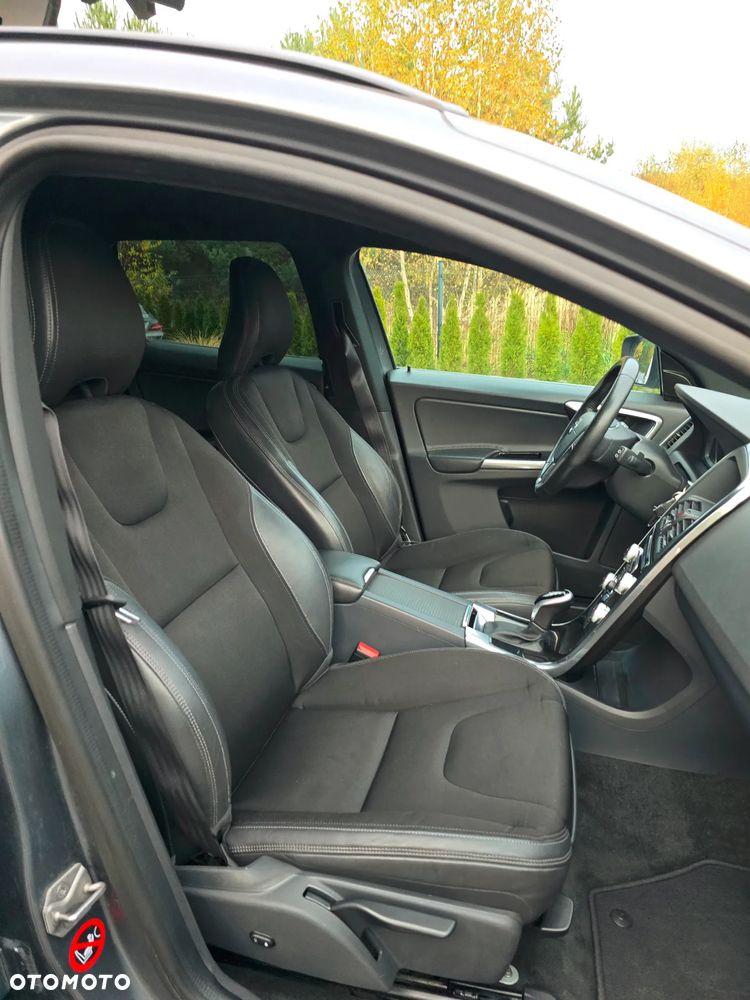 Volvo XC 60 D3 Geartronic Momentum - 14