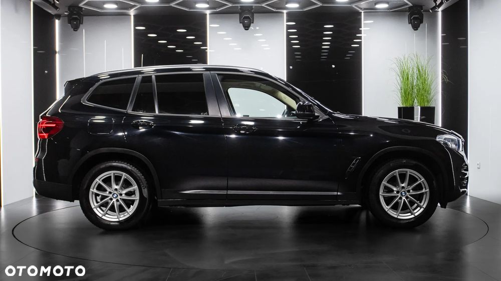 BMW X3 xDrive20i GPF Advantage - 8