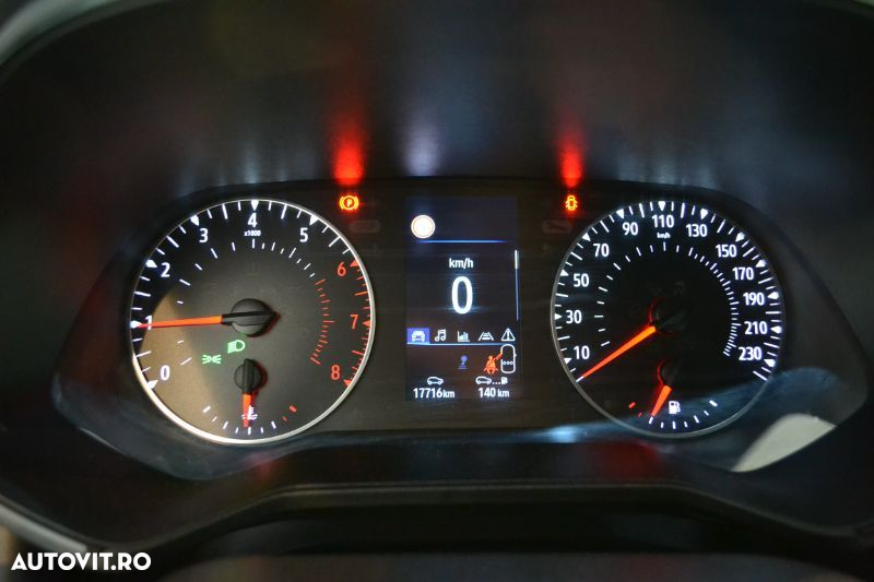 Renault Clio - 11