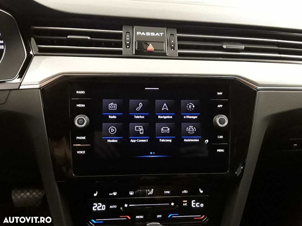 Volkswagen Passat - 19