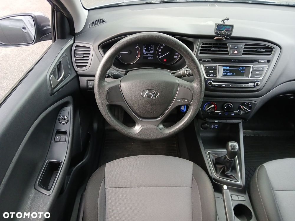Hyundai i20 1.2 Fresh - 23