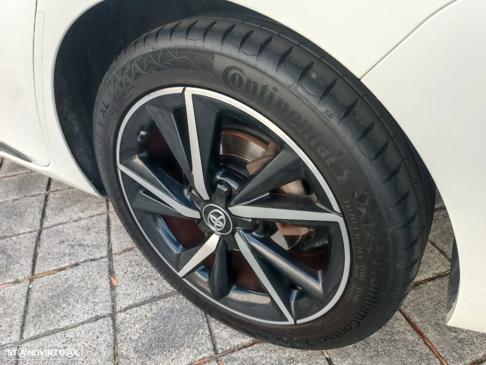 Toyota Auris Touring Sports 1.8 HSD Exclusive +TSS+Navi - 11