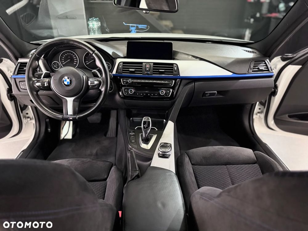 BMW Seria 3 320d M Sport - 14