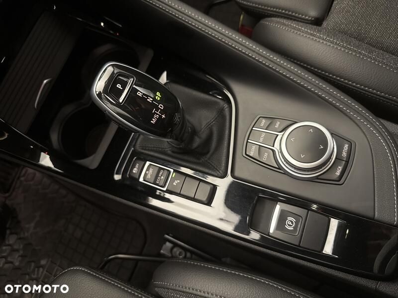 BMW X1 sDrive18i - 17