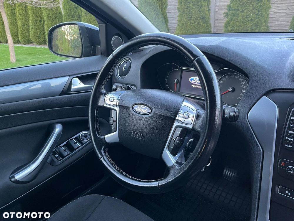 Ford Mondeo 2.0 TDCi Titanium - 31