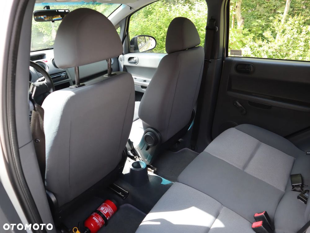 Mitsubishi Colt 1.3 Inform - 14