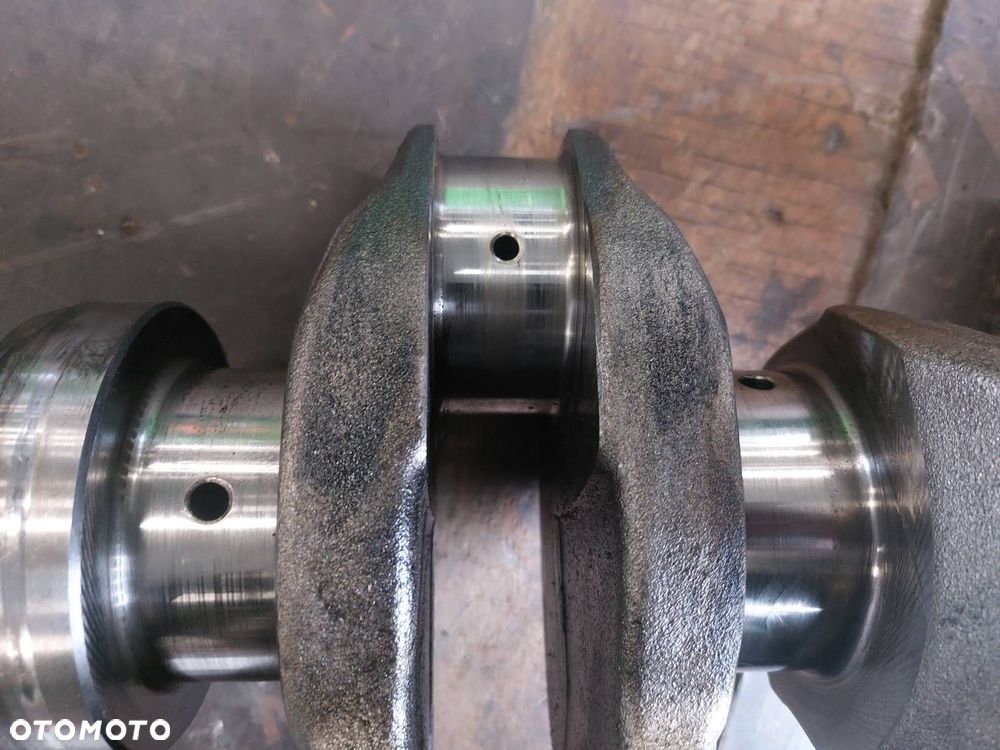 WAŁ KORBOWY MAN L2000 D0836 - 10