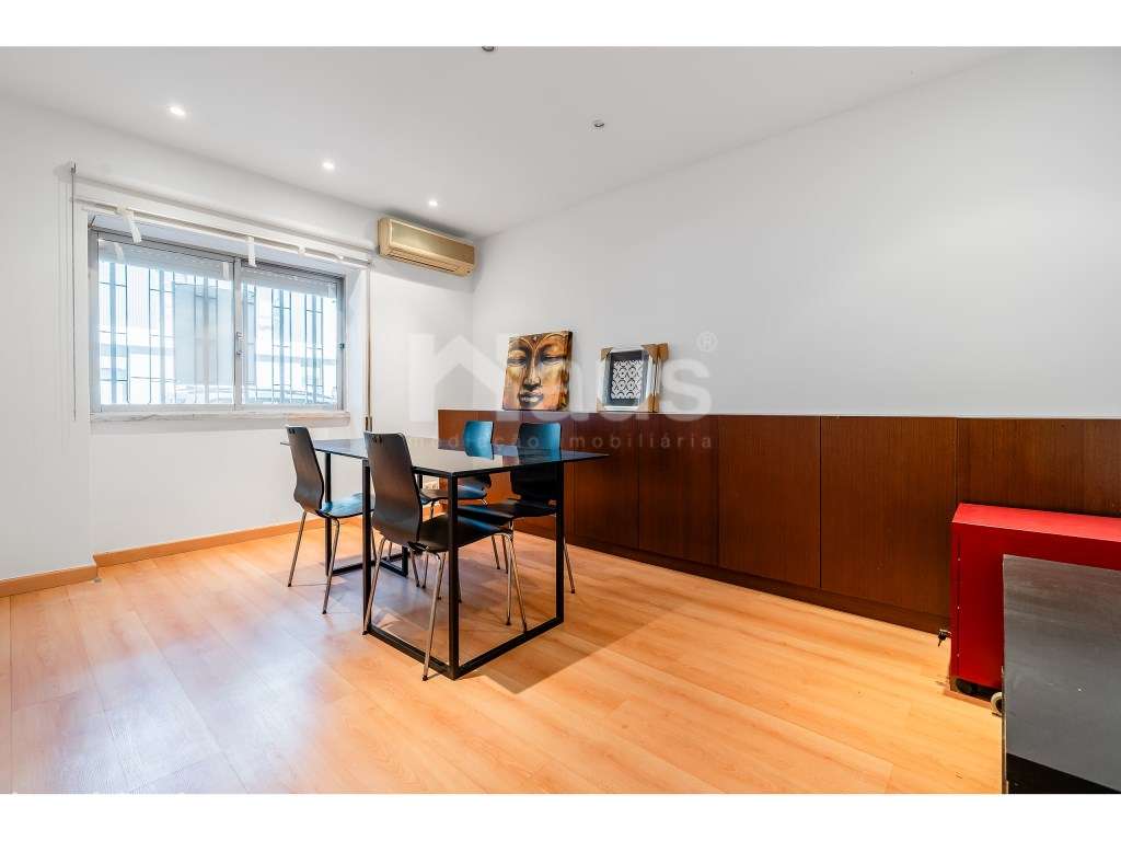 Espaço comercial destinado a serviços com uma ótima localização, no... - Grande imagem: 4/23