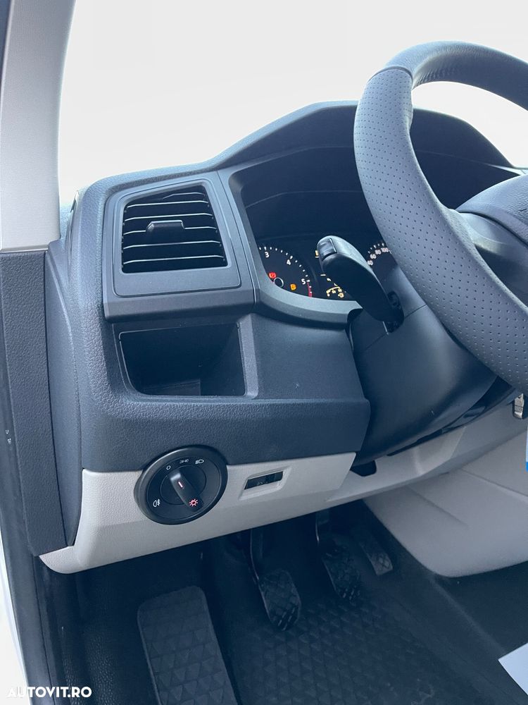 Volkswagen Transporter 2.0TDI  USI SPATE - 31