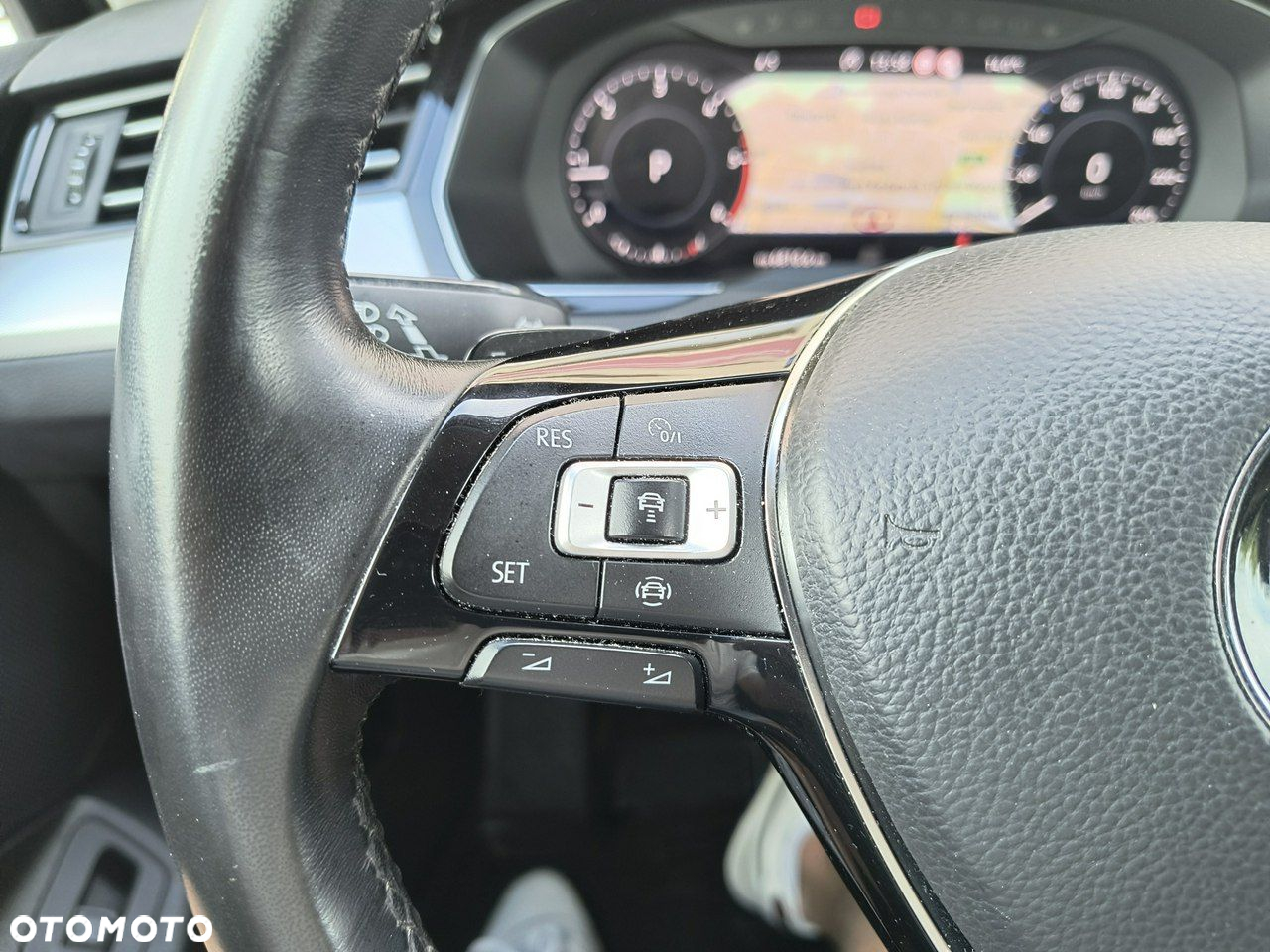 Volkswagen Passat - 26