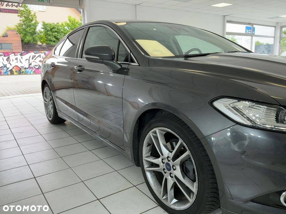 Ford Mondeo 2.0 TDCi Titanium PowerShift - 4