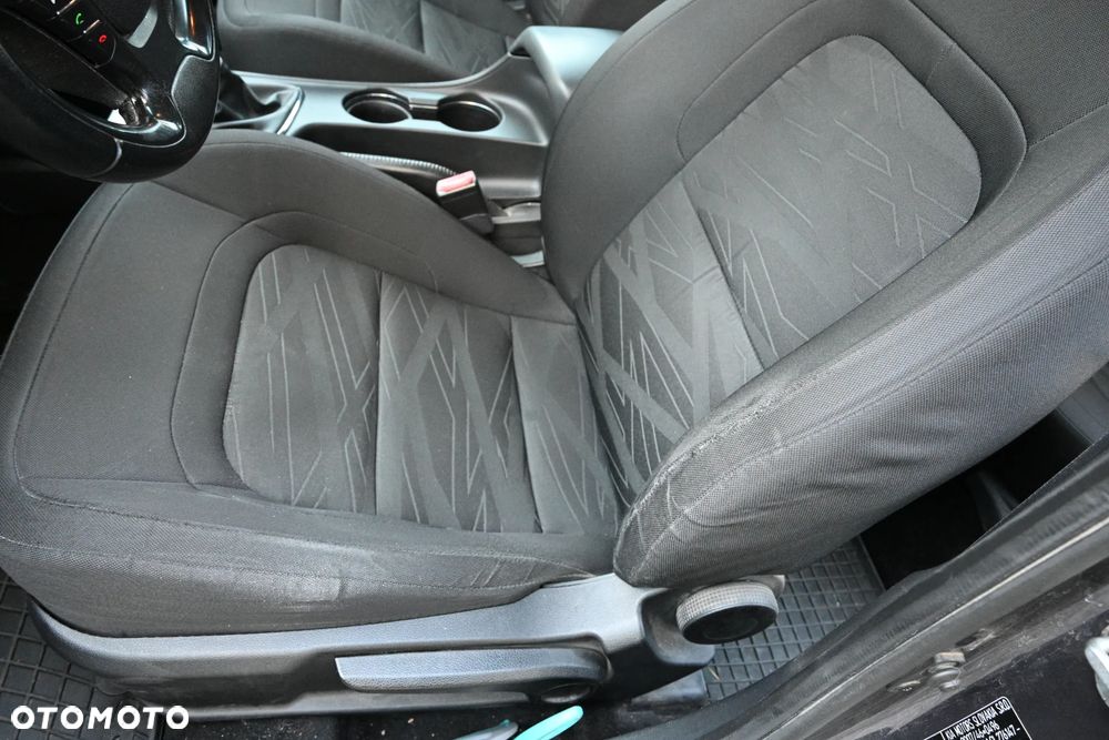 Kia Ceed 1.6 GDI L - 11