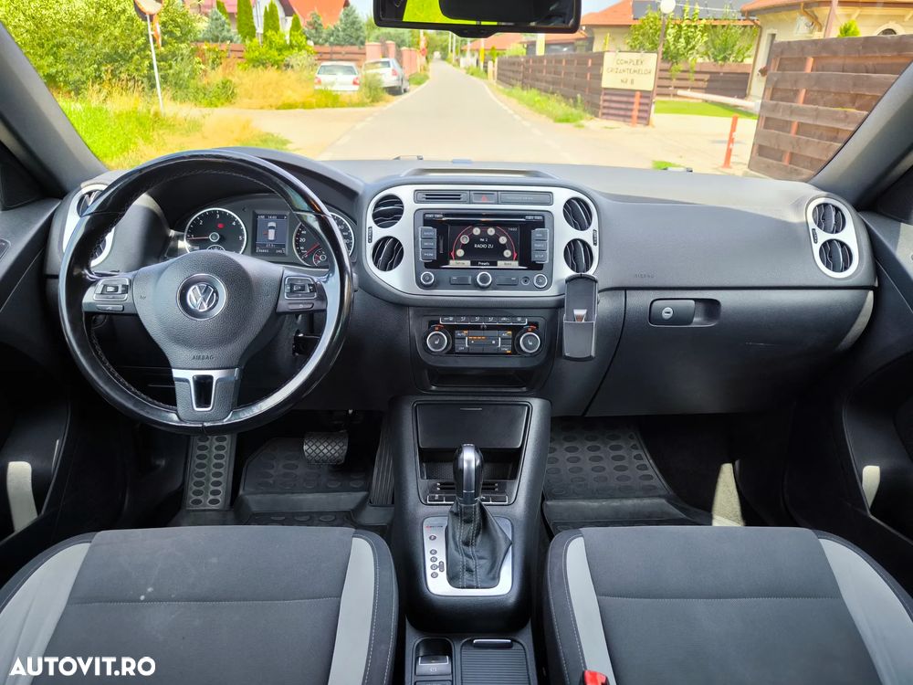 Volkswagen Tiguan 2.0 TDI 4Motion DSG Sport & Style - 12