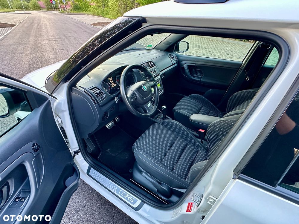 Skoda Fabia 1.4 TSI DSG RS - 6