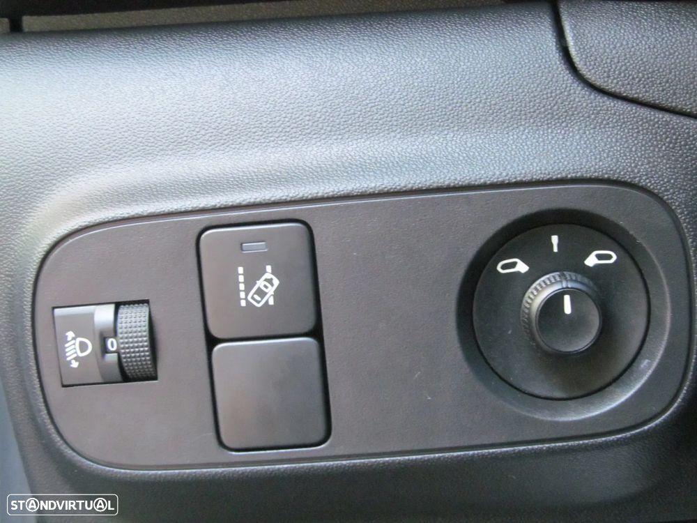 Citroën C3 1.5 BlueHDi Feel - 19