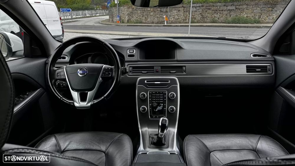 Volvo XC 70 2.0 D4 Momentum - 21