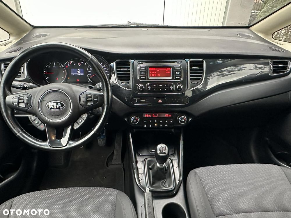 Kia Carens 1.7 CRDi 115 Dream Team Edition - 16