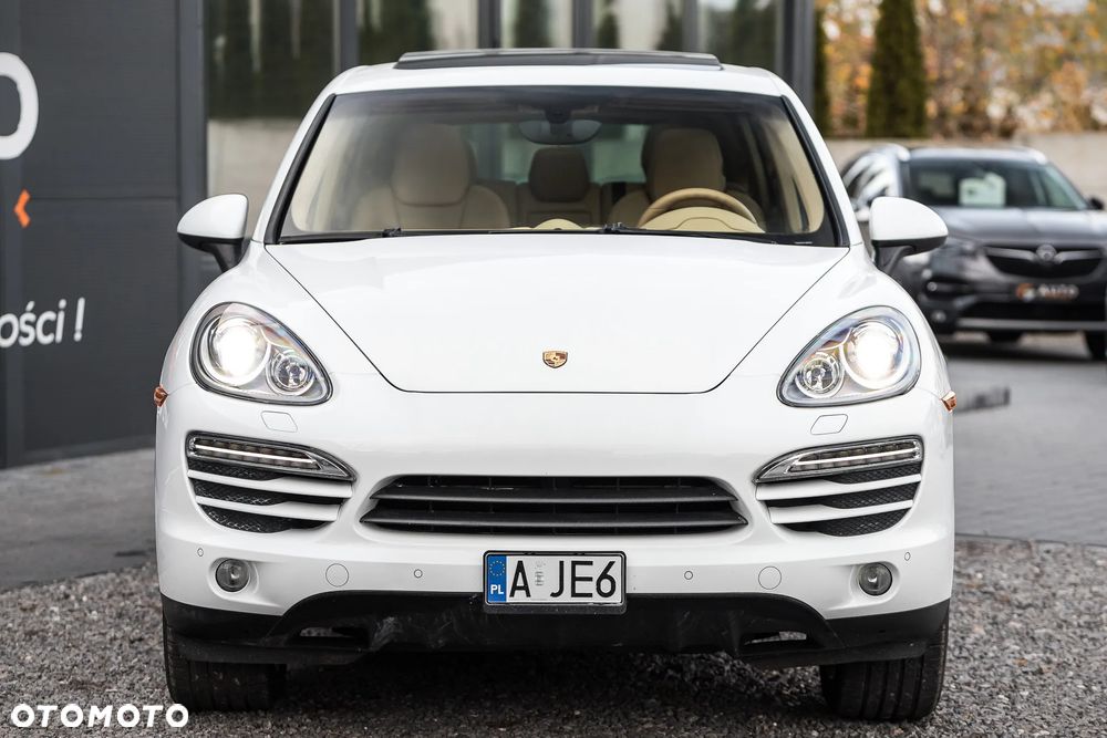Porsche Cayenne - 4