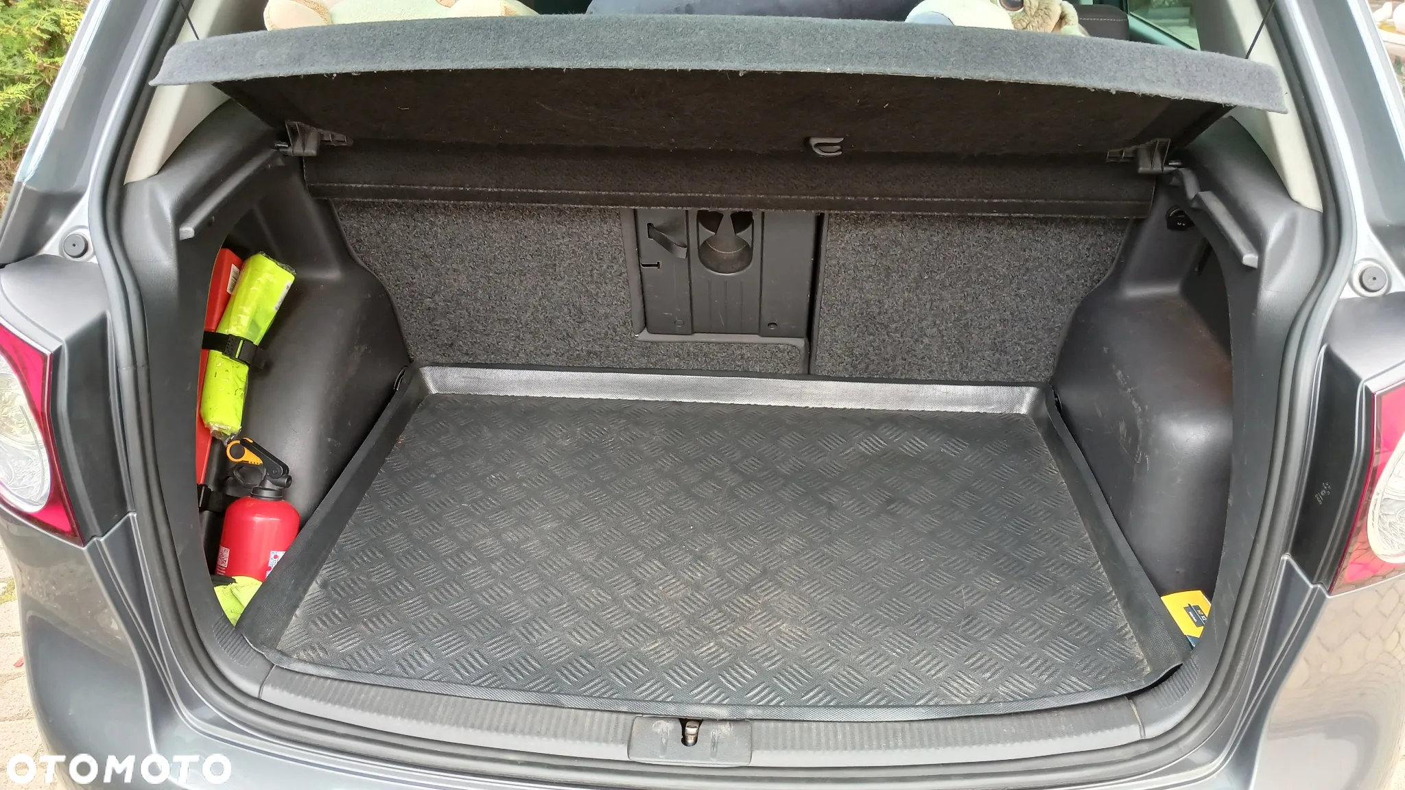 Volkswagen Golf Plus - 13