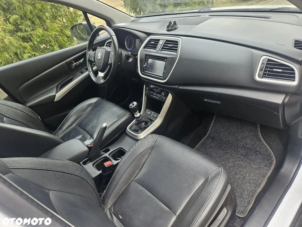 Suzuki SX4 S-Cross 1.6 DDiS 4x2 limited+ - 14