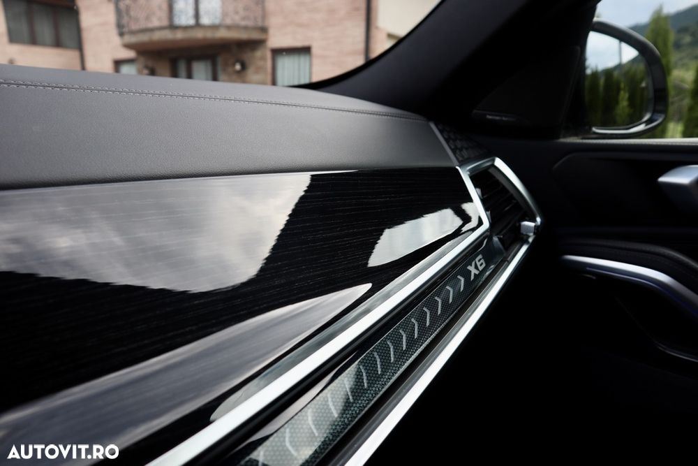 BMW X6 xDrive40i AT MHEV - 28
