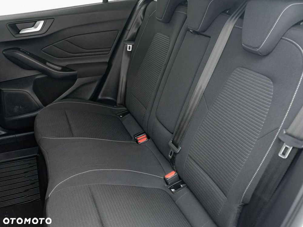 Ford Focus - 27