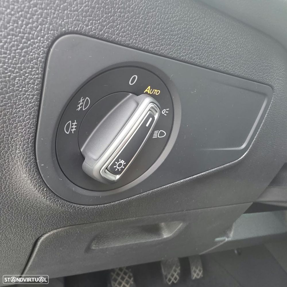 VW Tiguan 2.0 TDi Sport BlueMotion - 19