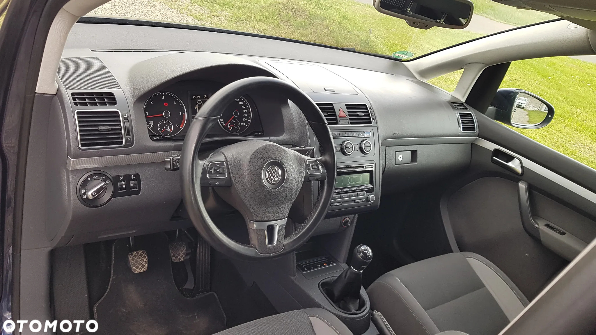 Volkswagen Touran 1.6 TDI DPF Life - 12