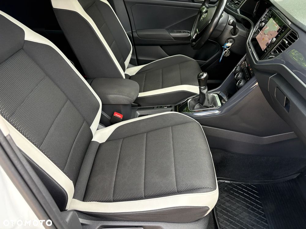 Volkswagen T-Roc 1.5 TSI ACT Premium - 17