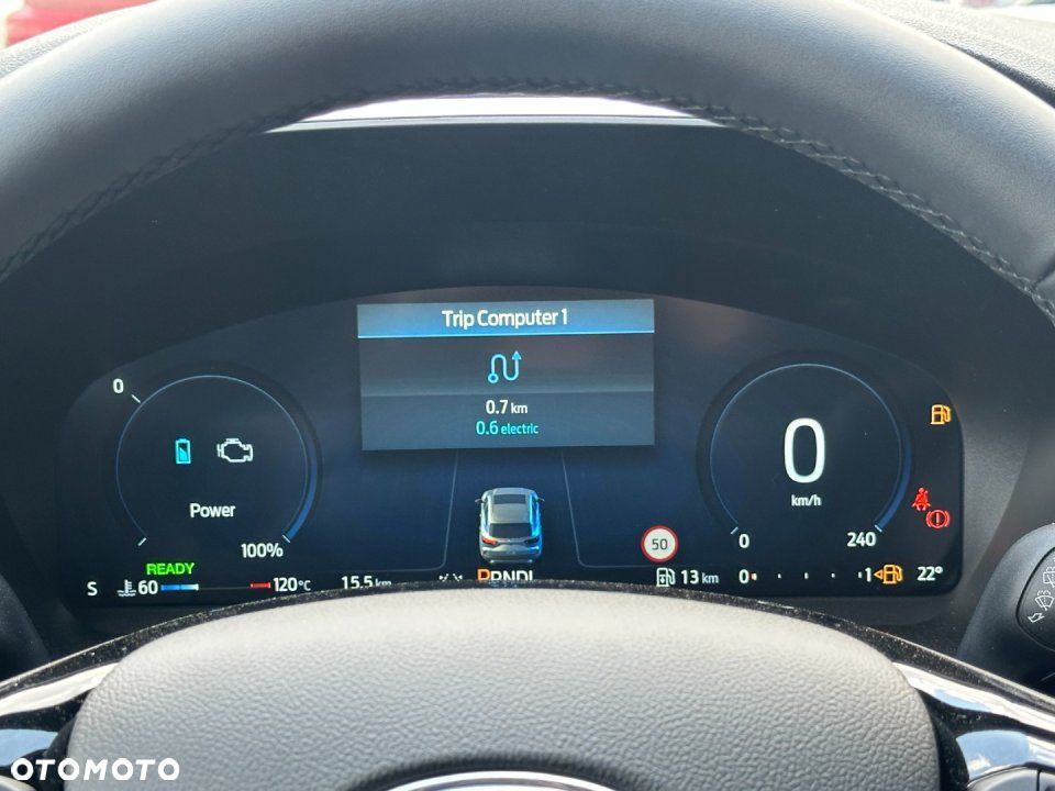 Ford Kuga - 17