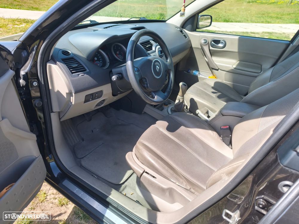 Renault Mégane 1.5 dCi Confort Privilège - 9