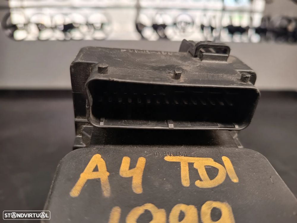 Módulo de ABS AUDI A4 B5 (8D2) Ref: 8E0614111AB - 3