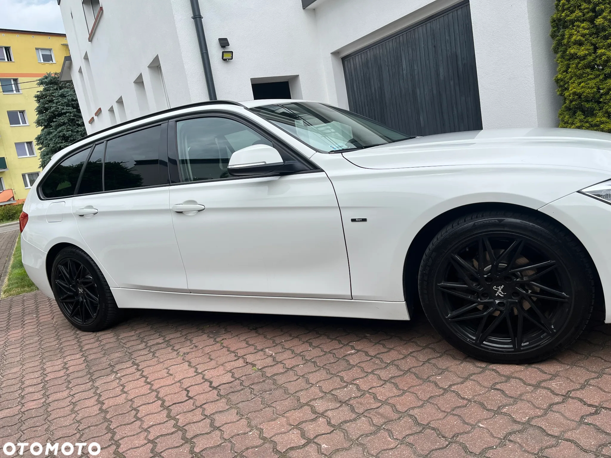 BMW Seria 3 318d Sport Line - 4