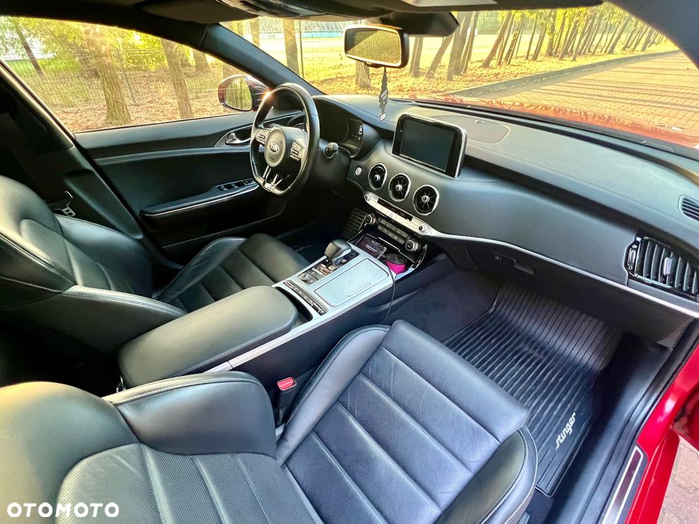 Kia Stinger 2.0 T-GDI GT Line - 14
