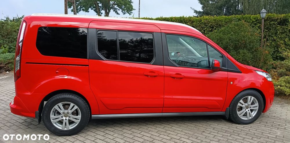 Ford Tourneo Connect 1.5 TDCi Titanium - 22