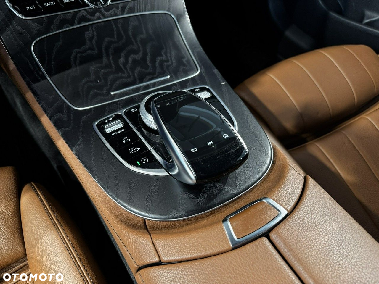 Mercedes-Benz Klasa E - 25
