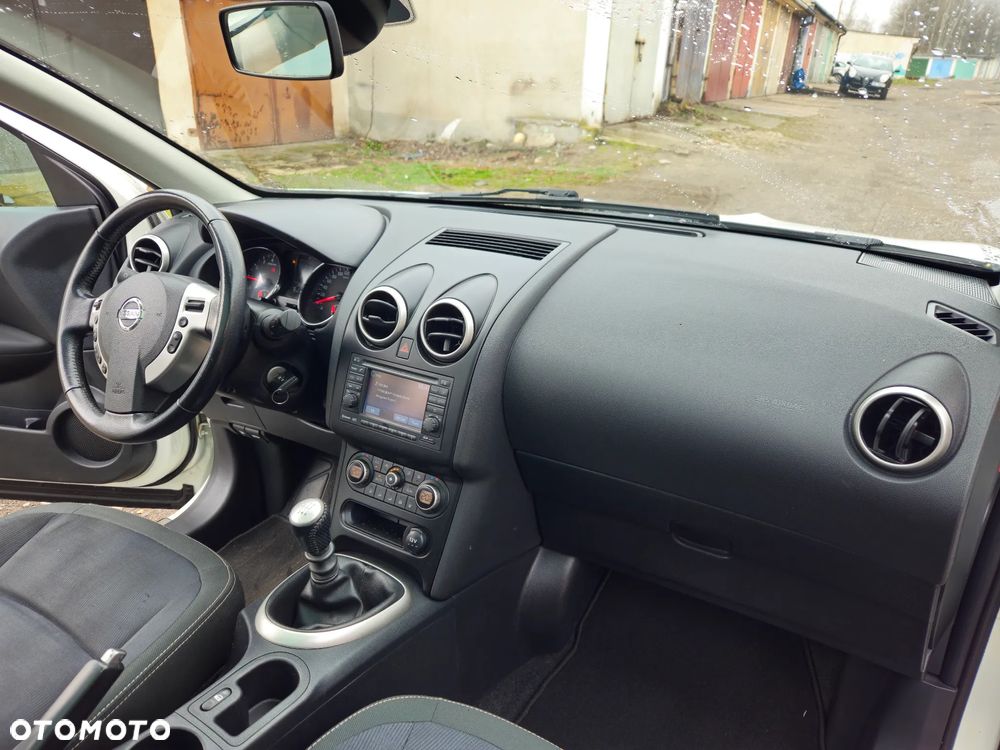 Nissan Qashqai - 13