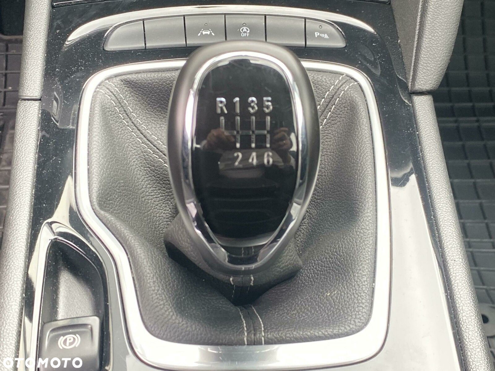 Opel Insignia - 16