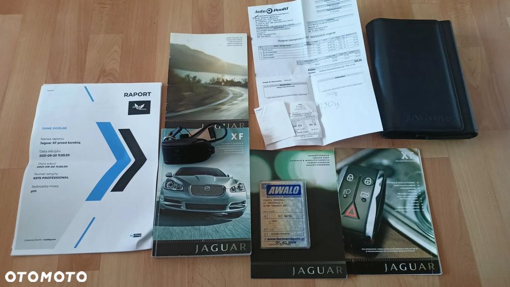 Jaguar XF 2.7 V6 D Luxury - 34