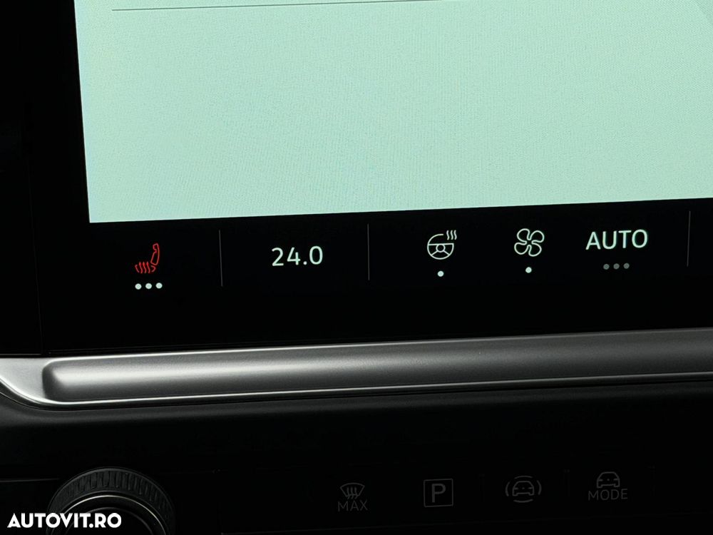 Volkswagen Caravelle 2.0 TDI 146 kW LR Comfortline DSG 4M - 28