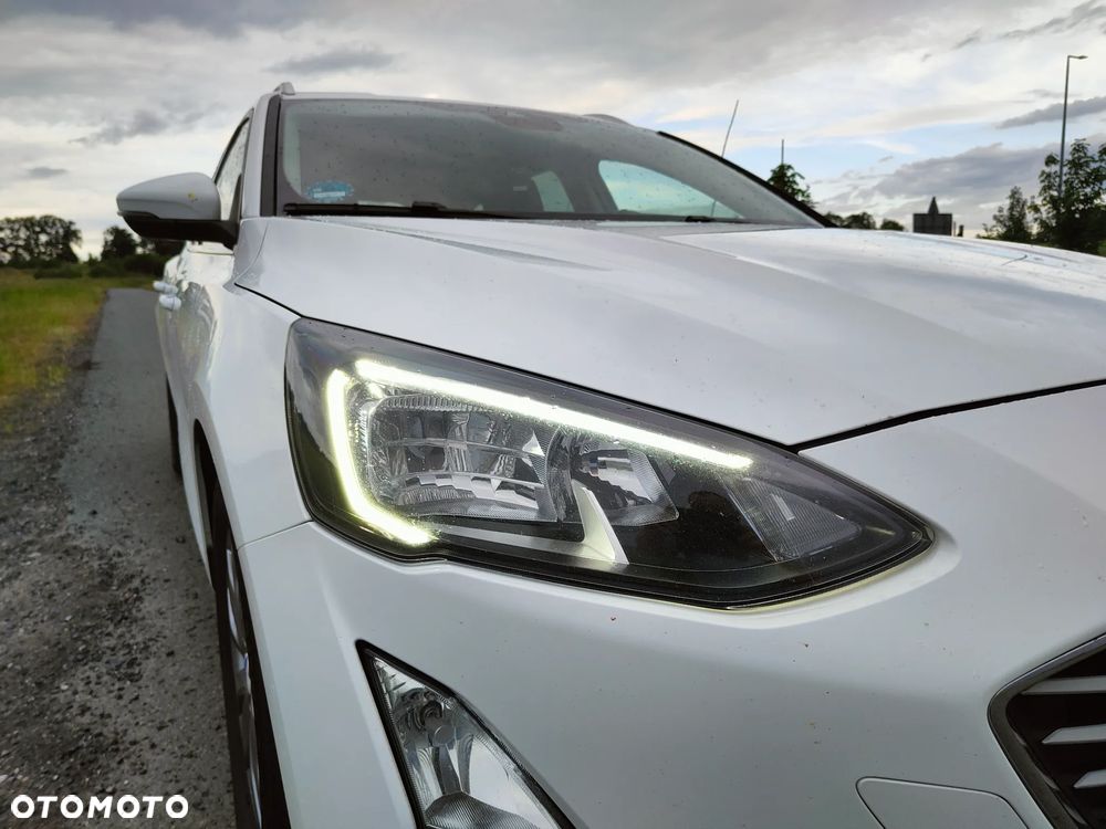 Ford Focus 2.0 EcoBlue STart-Stopp-System TITANIUM - 8