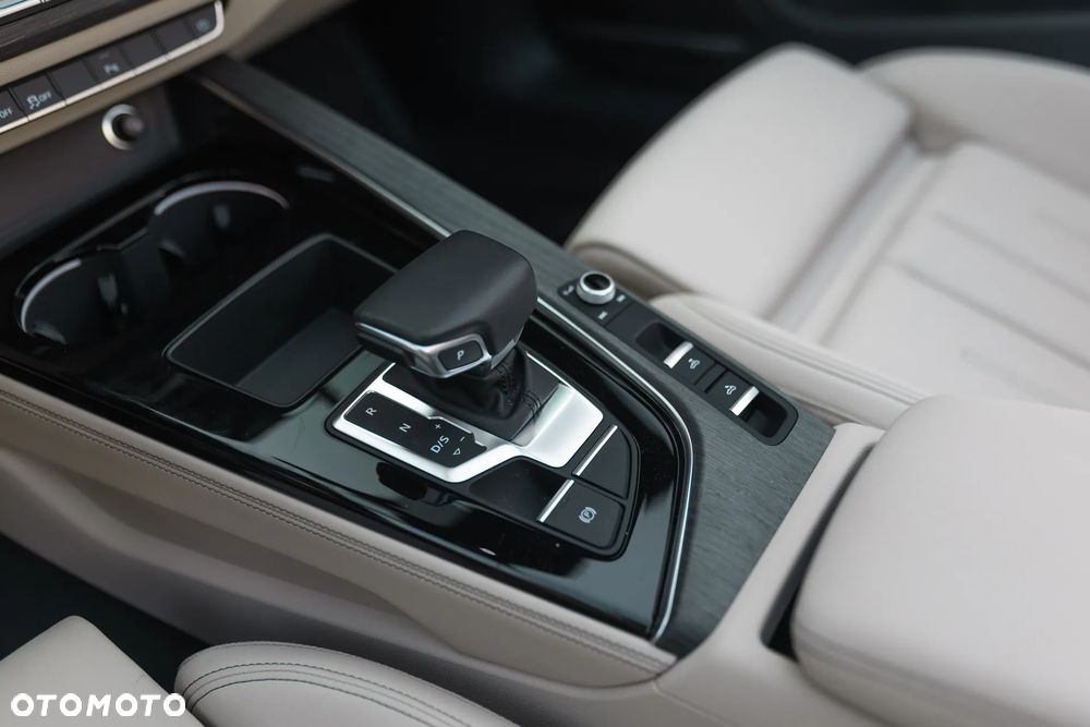 Audi A5 Cabrio 45 TFSI quattro S tronic S line - 18