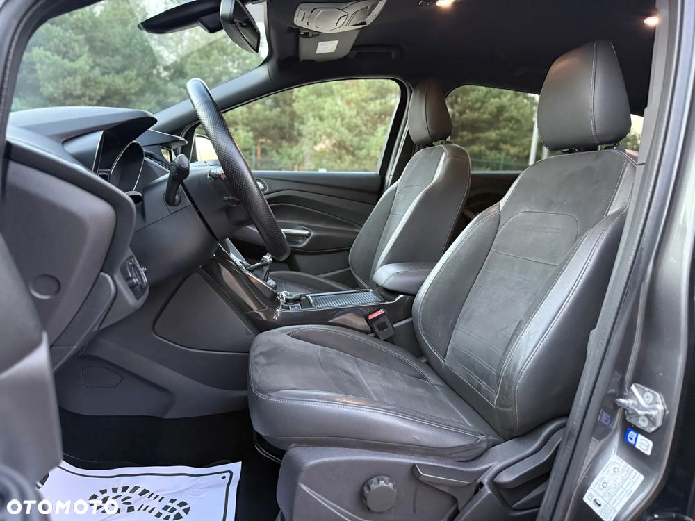 Ford Kuga - 12