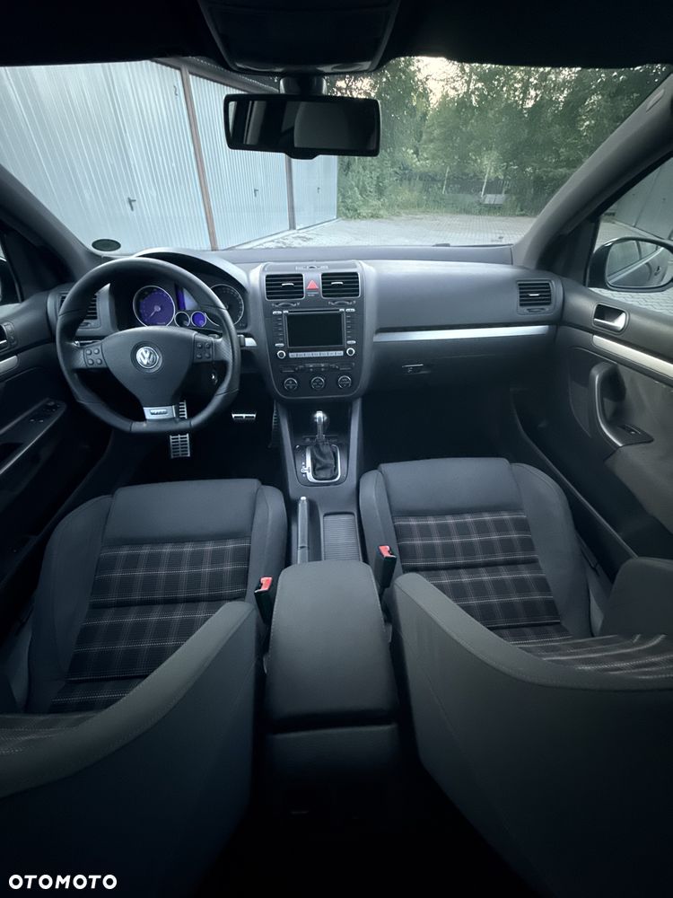 Volkswagen Golf - 12