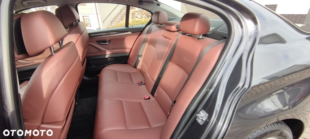 BMW Seria 5 520d - 6