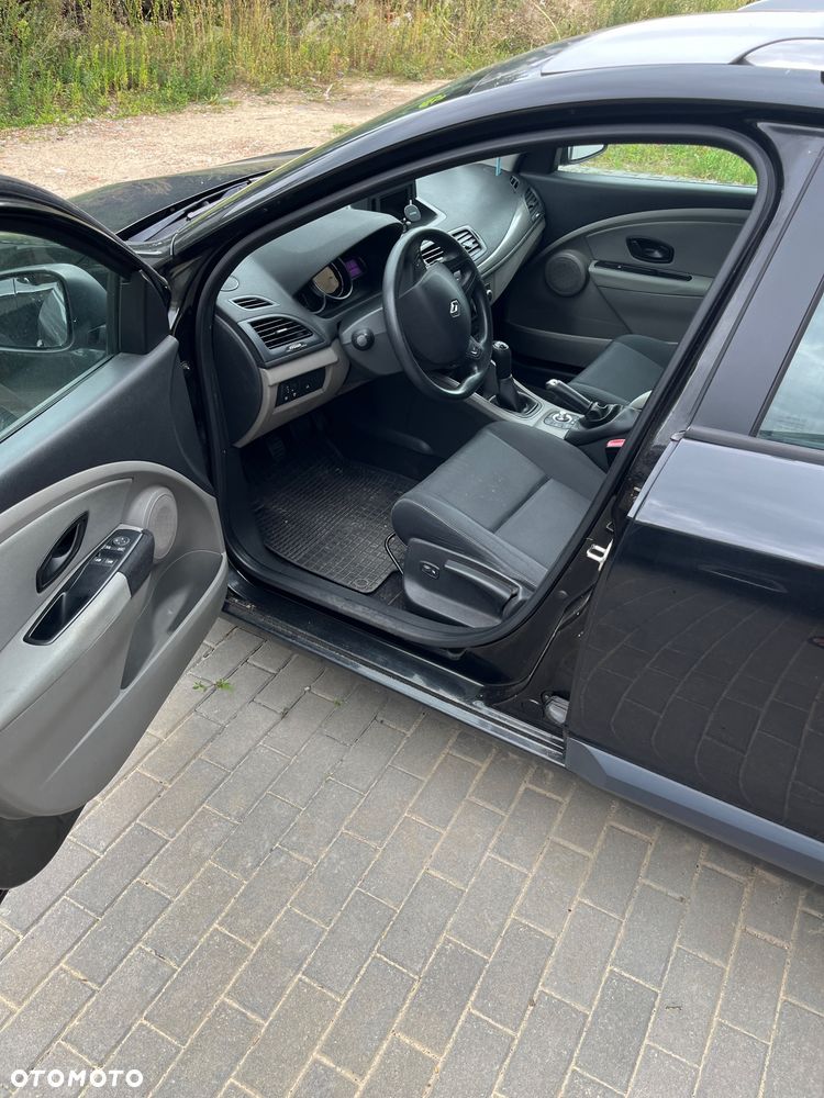 Renault Megane 1.6 16V Authentique - 7