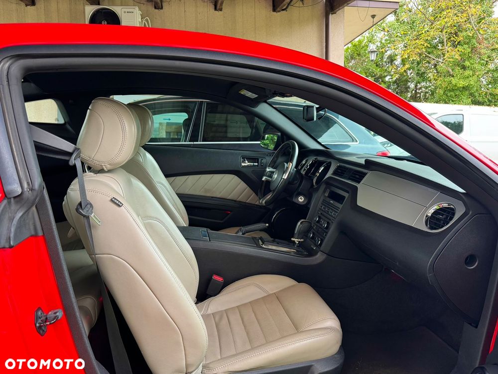 Ford Mustang 3.7 V6 Premium - 11